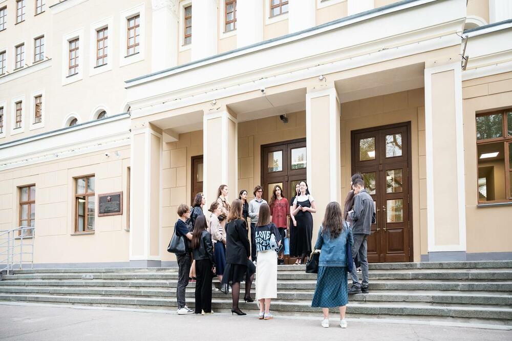 Экскурсия в Горный институт